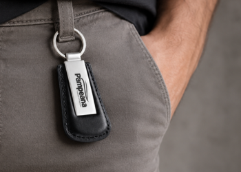 Chaveiro inox e couro sintético personalizado